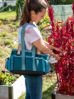 Gardener's Puddle-Proof Tote -GardenJoy Shop 8595203 0131
