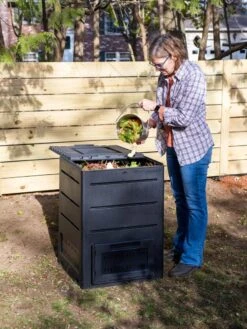 Deluxe Pyramid Composter II -GardenJoy Shop 8600227 0586 tif